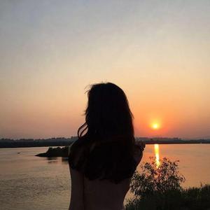 中国黄色绿像少女大片
